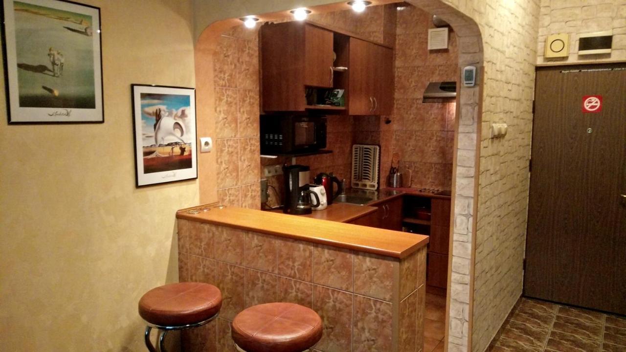 Rompromo Plus Accommodation Bucareste Exterior foto