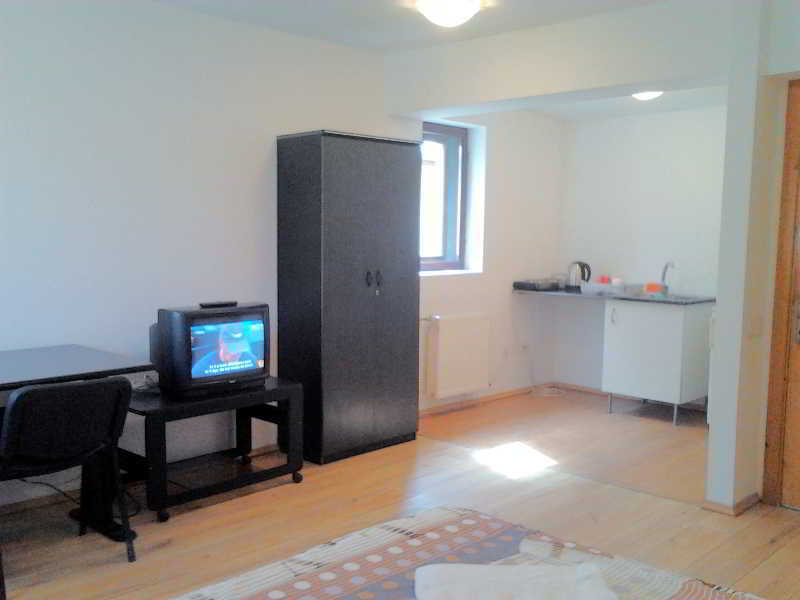 Rompromo Plus Accommodation Bucareste Exterior foto